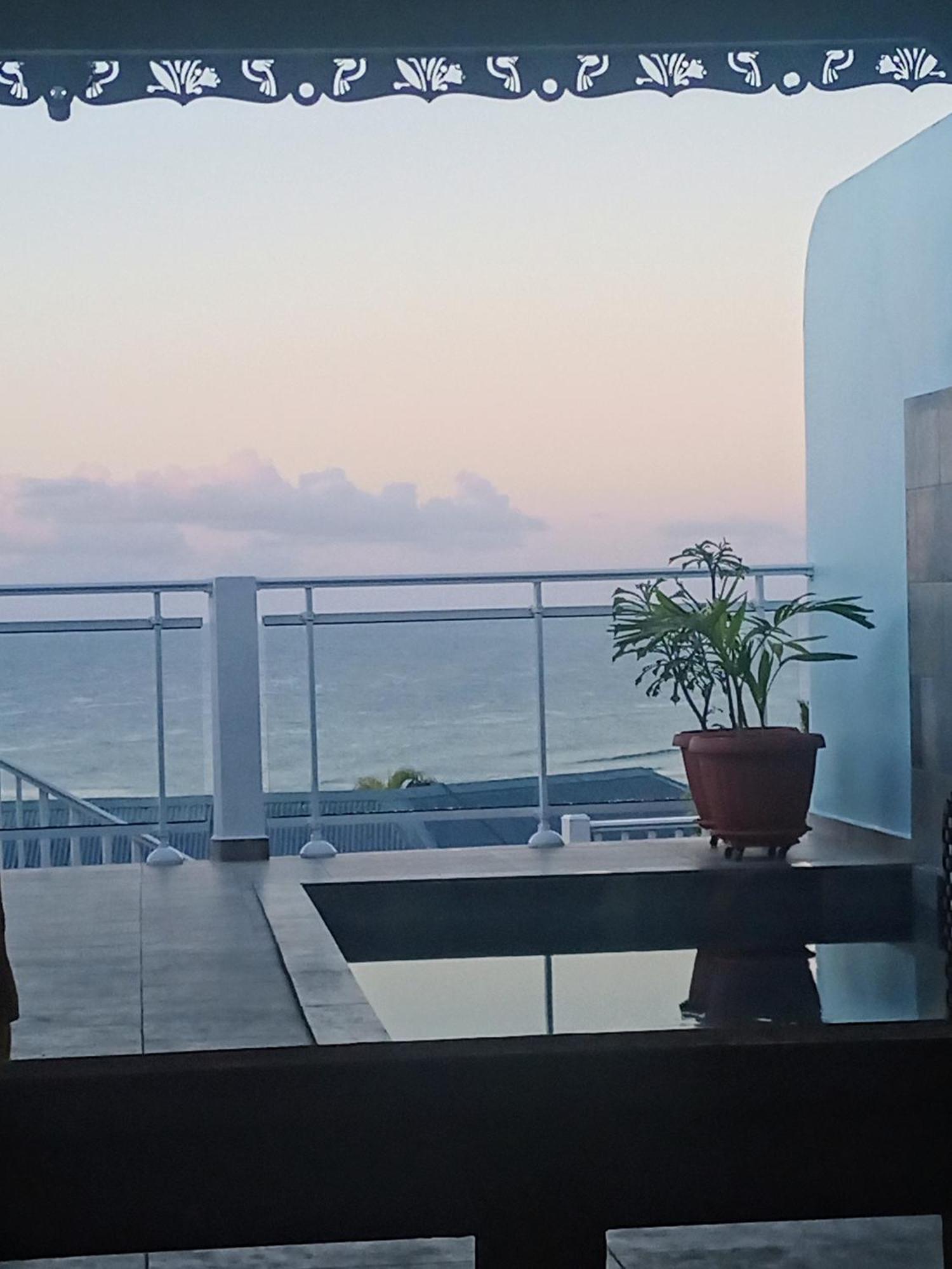 Aux Colibris Amoureux : Loft De Standing Avec Vue Mer Grand-Bourg  Extérieur photo